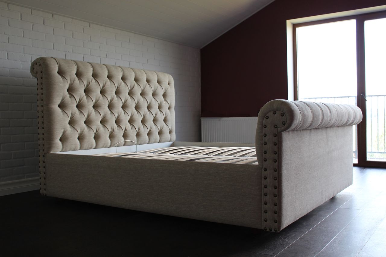 Formes non standard de mobilier moderne