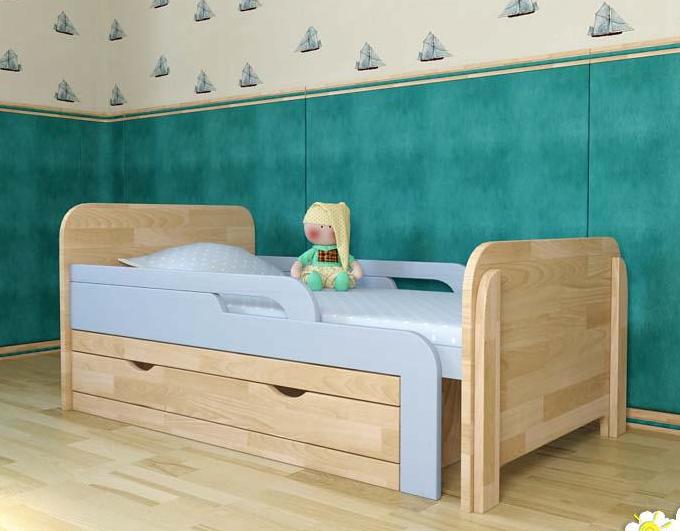 Lit en pin pour enfant avec côtés