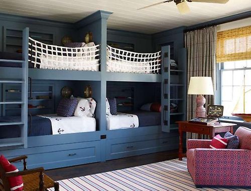 Lit de couchage pour trois enfants