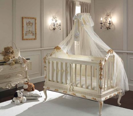 Style baroque à l'intérieur d'une chambre d'enfant