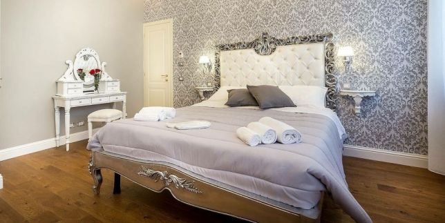 Grand lit blanc