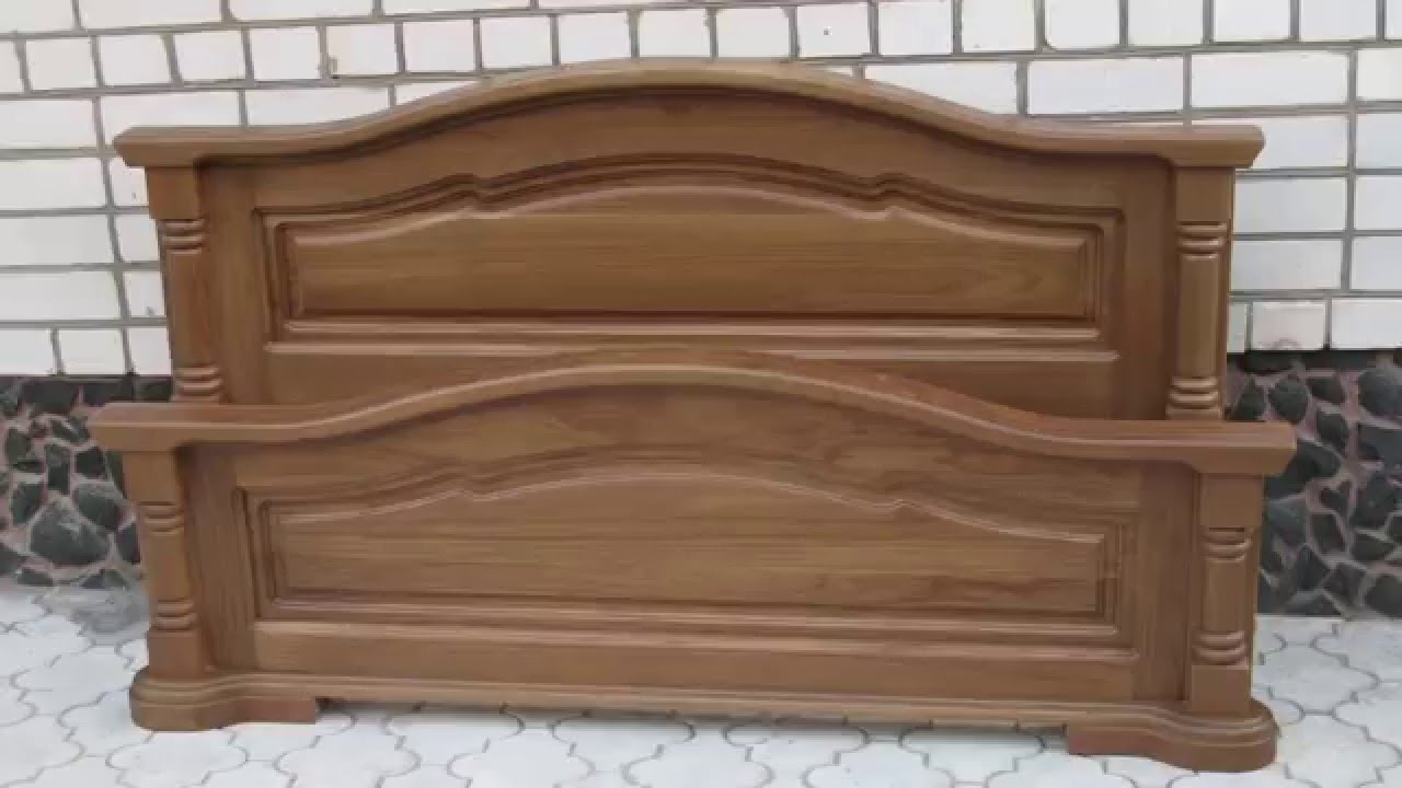 Éléments de meubles en bois
