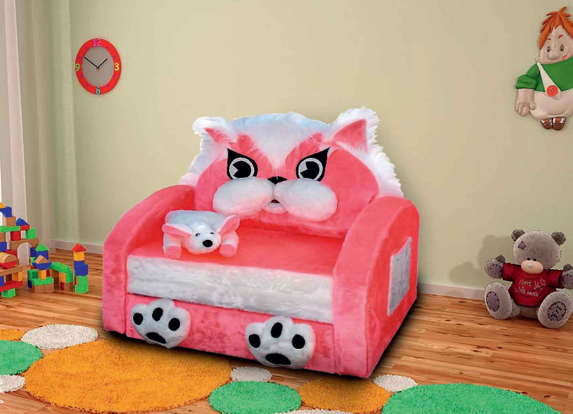 Chaise confortable pour un petit enfant