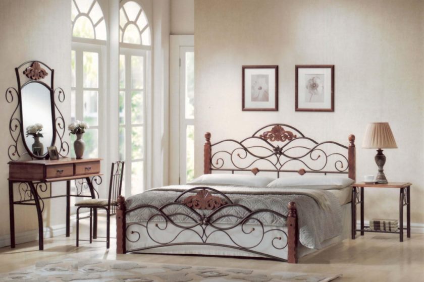 Lits en fer forgé à l'intérieur