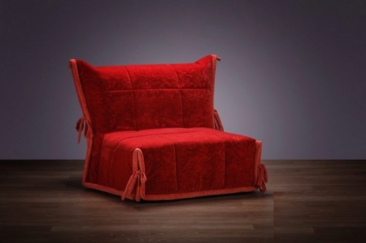 Lit de couchage sans accoudoirs