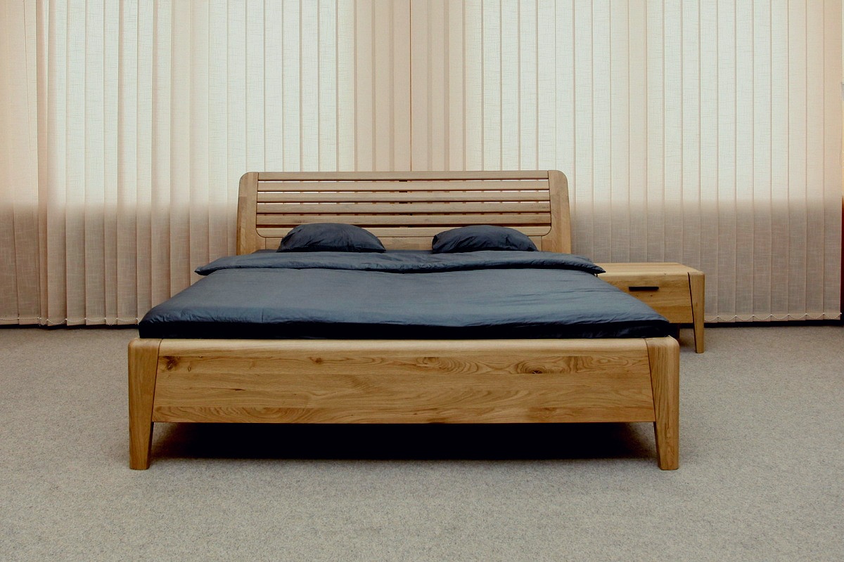 Meubles en bois naturel