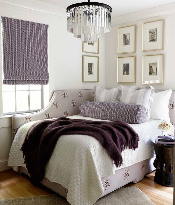 Lit blanc doux pour la maison
