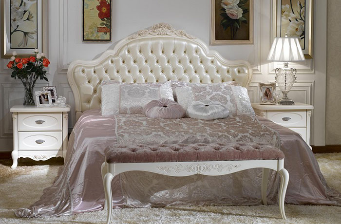 Faire un lit à la française
