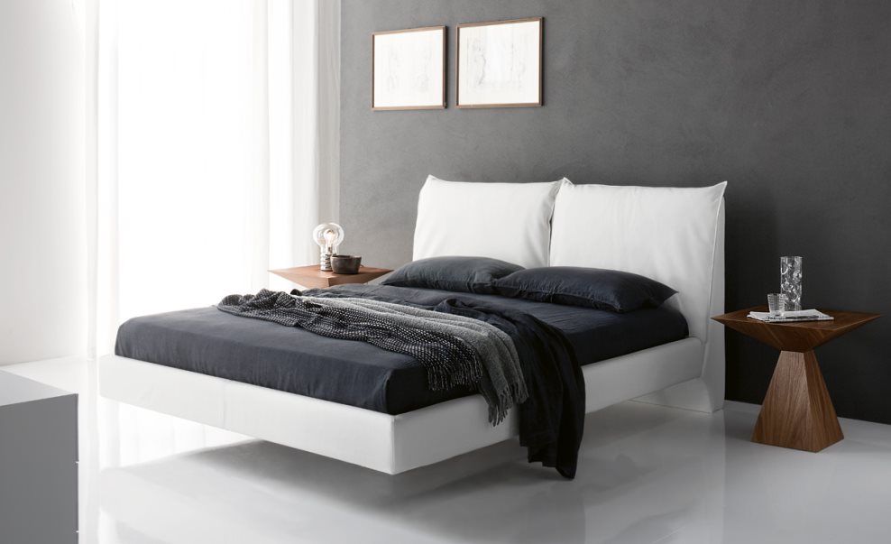 Grand lit moderne