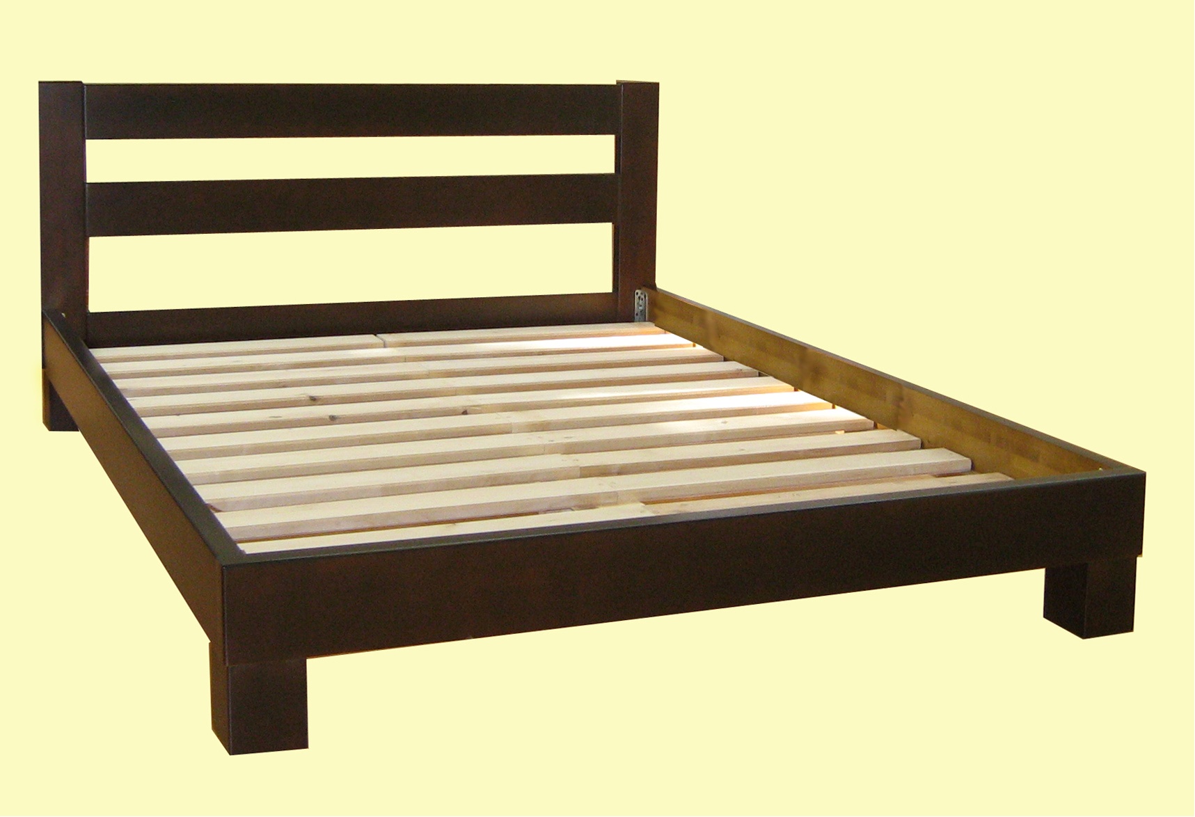 Cadre de lit en bois durable