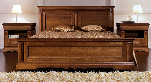 Lit de couchage en bois