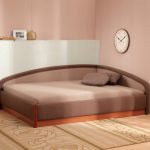 Quelle est la différence entre un pouf et un lit