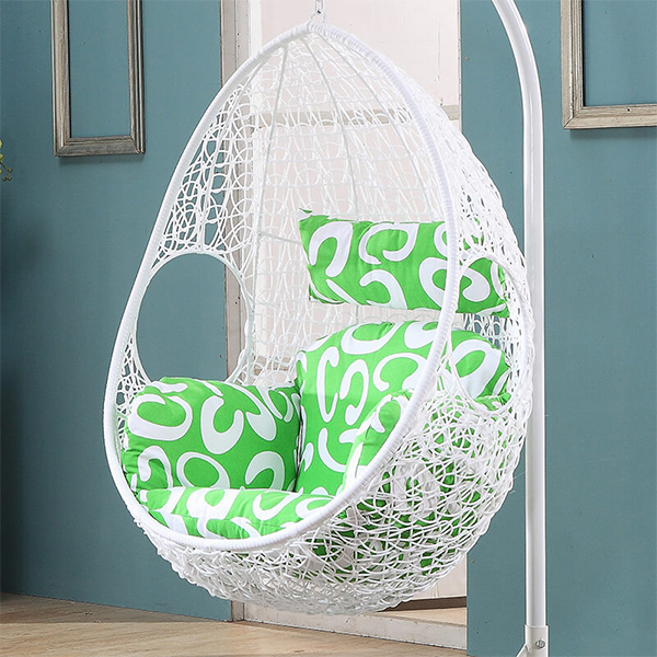 Fauteuil en forme d'oeuf