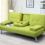 Avec accoudoirs confortables