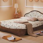 Ottoman dans la chambre
