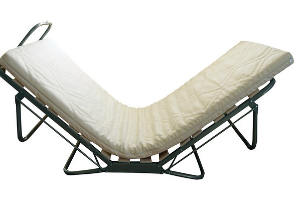 Lit bébé avec matelas