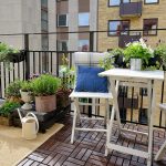 Fauteuil au balcon